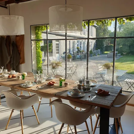 Par Hasard Ou Pas Bed and breakfast Saint-Martin-aux-Chartrains