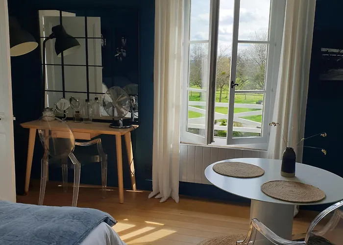 Par Hasard Ou Pas Bed and breakfast Saint-Martin-aux-Chartrains