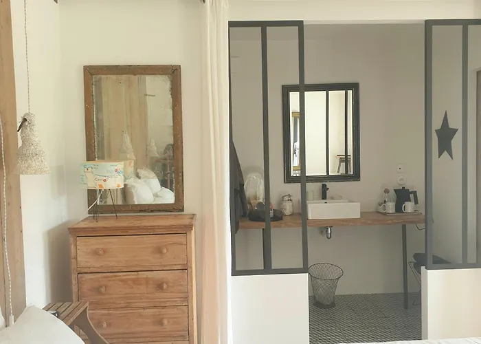 Par Hasard Ou Pas 3* Saint-Martin-aux-Chartrains